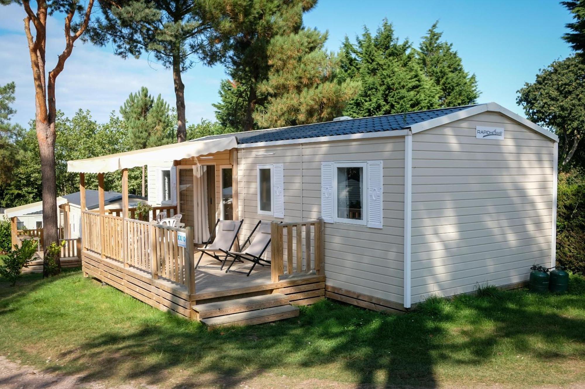 Camping Les Lacs D'Armagnac Bretagne-d'Armagnac Exterior foto